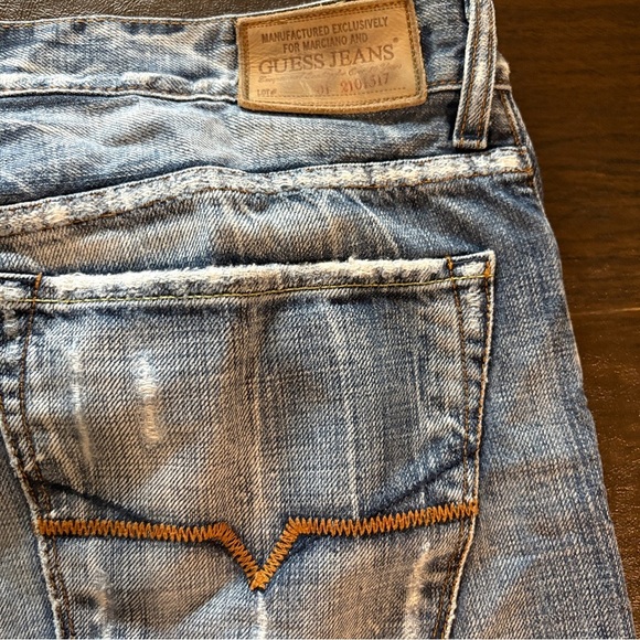 Men’s Guess Premium Denim Washout Distressed Jeans Wide Boot Cut 36x30 - Picture 11 of 13